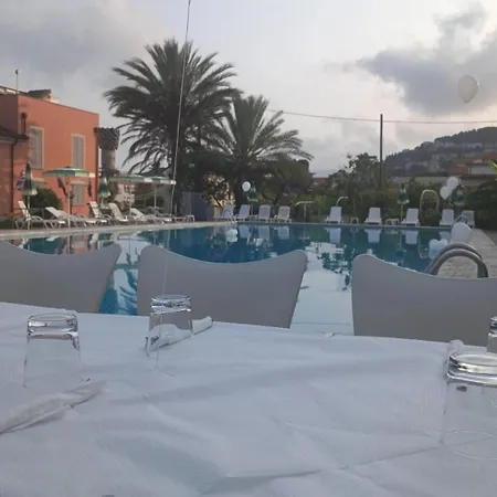 In Riviera Apartment Pietra Ligure