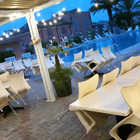 Apartment In Riviera *