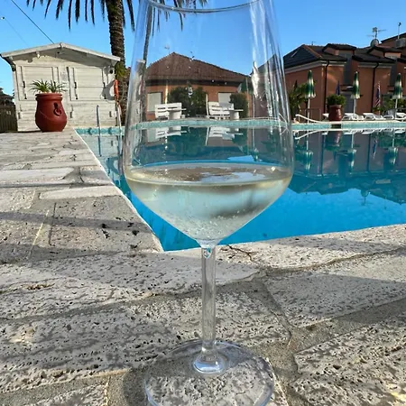 Apartment In Riviera Pietra Ligure
